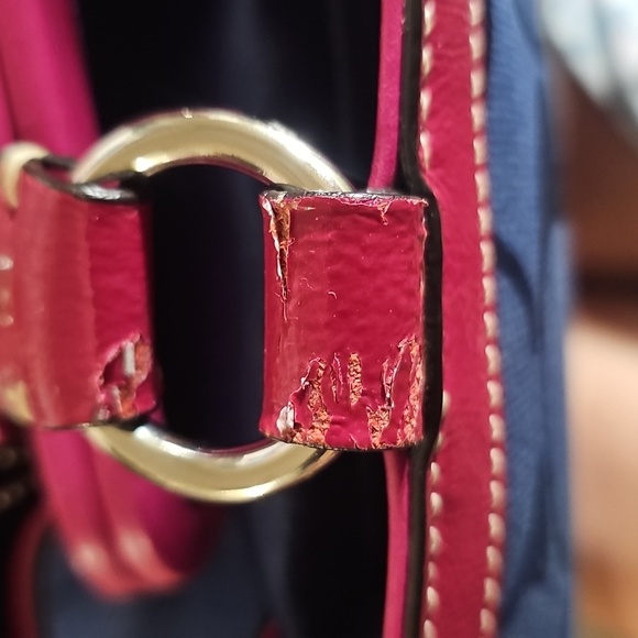 Coach Laura Kisslock 14940 GUC - Picture 12 of 12